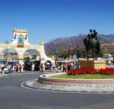 Lux * Fuengirola